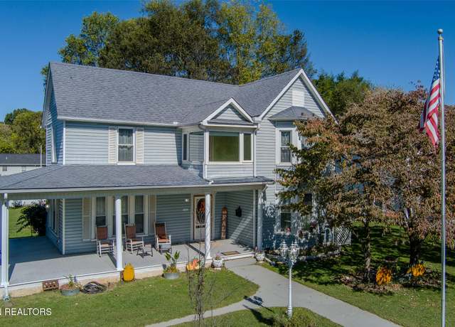 Property at 825 E 2nd North St, Morristown, TN 37814, 3 beds, 2 baths