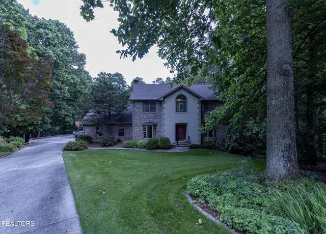 Property at 108 Beechwood Ln, Oak Ridge, TN 37830, 5 beds, 3.5 baths