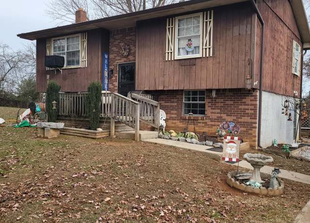 Property at 122 Opal St, Tazewell, TN 37879, 3 beds, 2 baths
