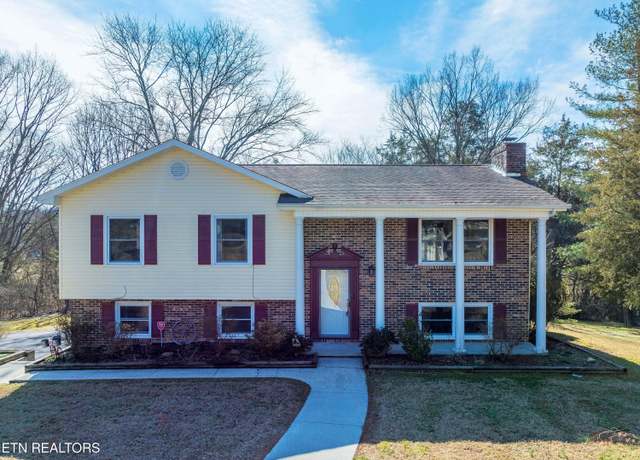 Property at 153 Chapel View Dr, Lafollette, TN 37766, 3 beds, 2 baths