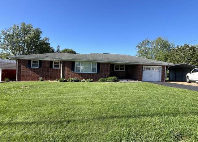 Property at 33 Glenwood Cir, Crossville, TN 38555, 3 beds, 2 baths