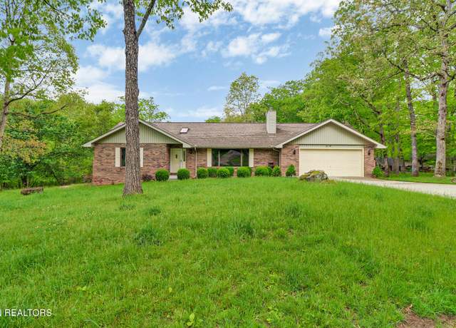 Property at 214 Snead Dr, Crossville, TN 38558, 3 beds, 2 baths