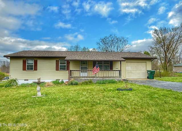 Property at 27 Oxford Dr, Crossville, TN 38555, 3 beds, 1.5 baths