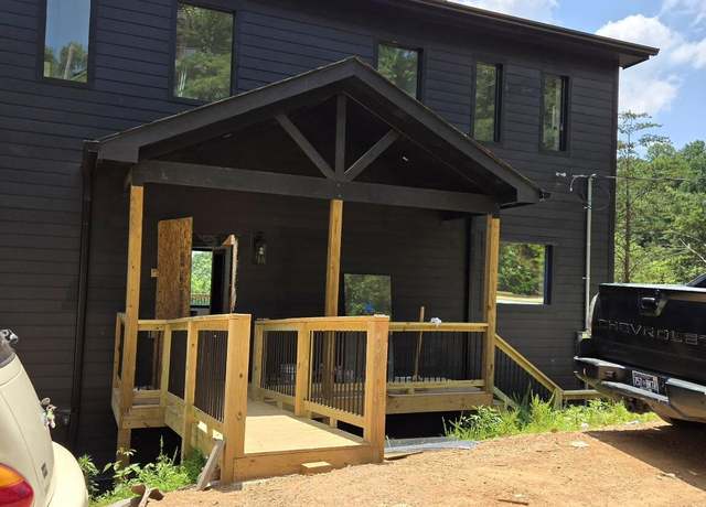 Property at 3959 Duck Hollow Rd, Gatlinburg, TN 37738, 4 beds, 4.5 baths
