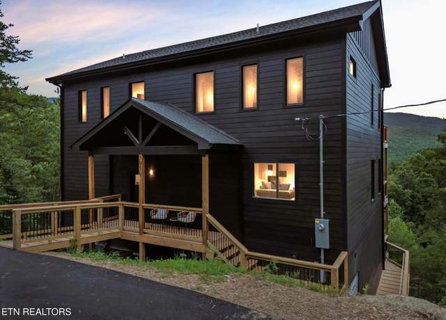 Property at 3959 Duck Hollow Rd, Gatlinburg, TN 37738, 4 beds, 4.5 baths