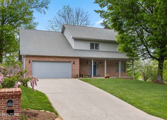 Property at 109 W Melbourne Rd, Oak Ridge, TN 37830, 5 beds, 3.5 baths