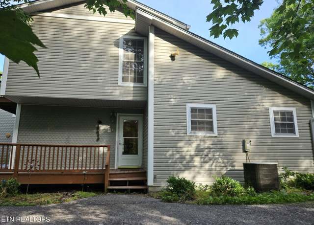 Property at 328 N Dark Hollow Rd, Andersonville, TN 37705, 3 beds, 2.5 baths