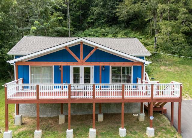 Property at 3622 Pittman Center Rd, Sevierville, TN 37876, 1 bed, 1.5 baths