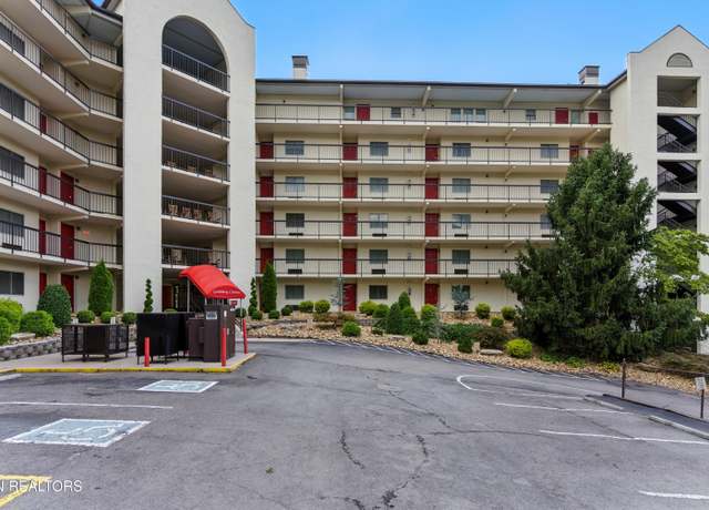 Property at 102 Baskins Crk #207, Gatlinburg, TN 37738, 2 beds, 2 baths