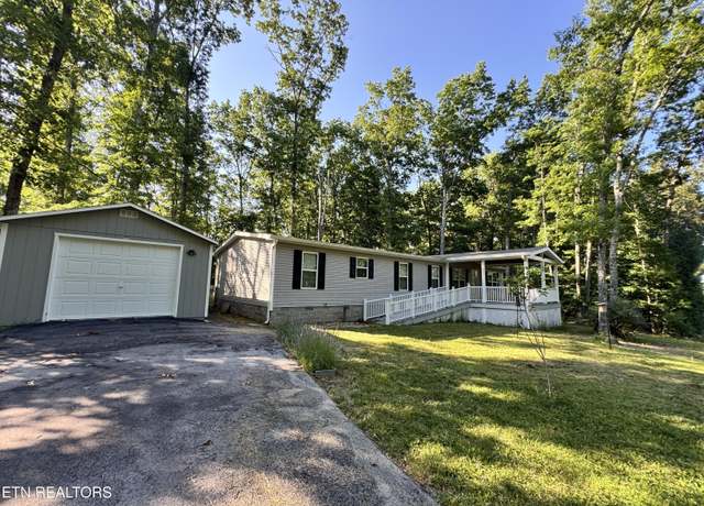Property at 3122 Oswego Rd, Crossville, TN 38572, 4 beds, 2 baths
