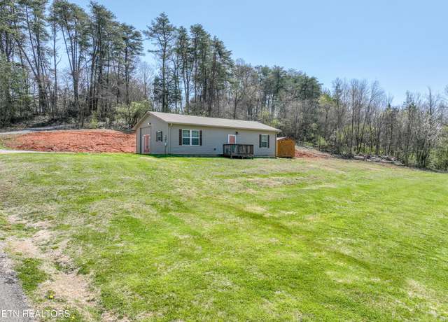 Property at 4632 Salem Rd, Greenback, TN 37742, 2 beds, 1.5 baths