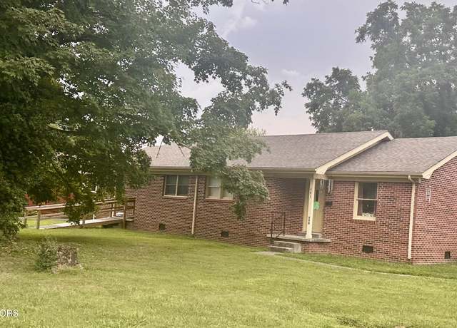 Property at 414 SE North 24th St, Middlesboro, KY 40965, 4 beds, 2 baths