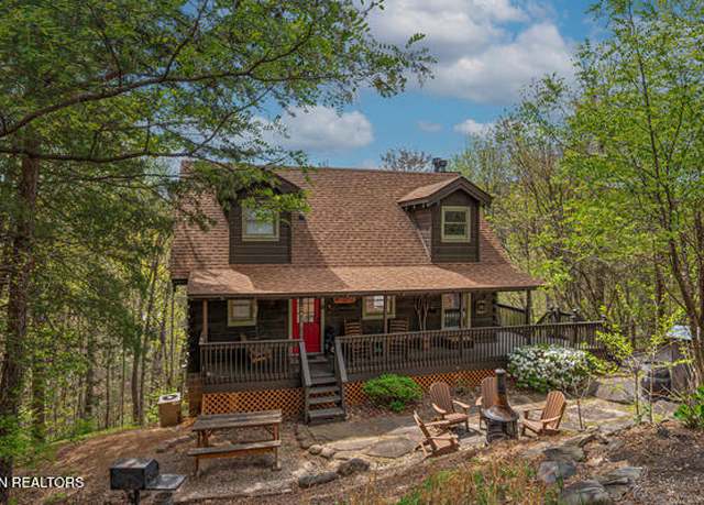 Property at 2415 N School House Gap Rd, Sevierville, TN 37876, 3 beds, 3 baths
