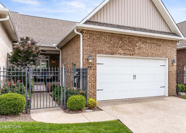 Property at 212 Downton Ave, Cookeville, TN 38501, 3 beds, 2.5 baths
