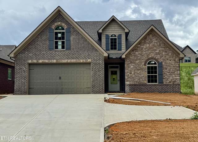 Property at 2121 Mission Hill Ln, Knoxville, TN 37932, 4 beds, 3 baths