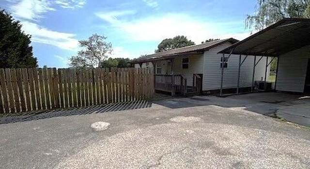 Photo of 1295 Poplar Creek Rd, Oliver Springs, TN 37840