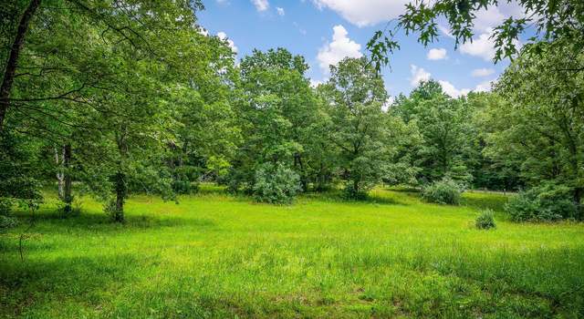 Photo of 638 Crestview Loop, Crossville, TN 38571