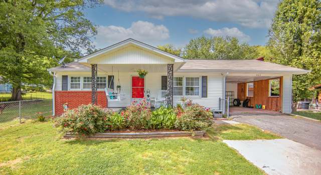 Photo of 402 Valley Dr, Oliver Springs, TN 37840