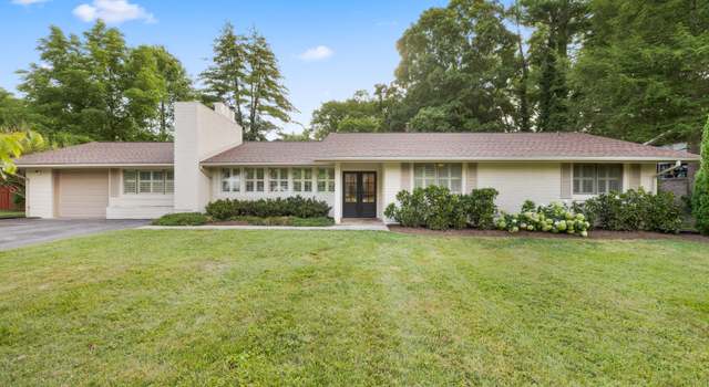 Photo of 318 Wesley Rd, Knoxville, TN 37909