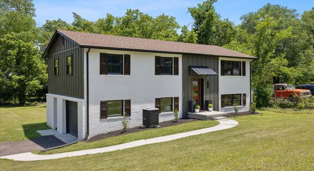 Photo of 3920 Deerfield Rd, Knoxville, TN 37921