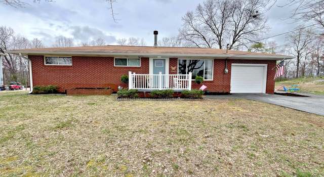 Photo of 606 Skyline View Ln, Harriman, TN 37748
