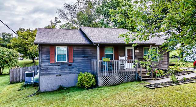 Photo of 7354 Oak Chase Rd, Knoxville, TN 37918