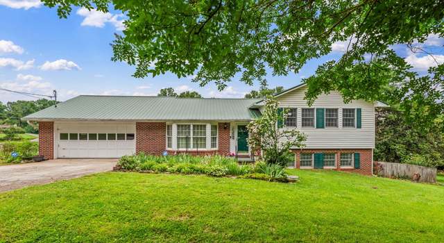 Photo of 512 Farmer Hollow Rd, Clinton, TN 37716