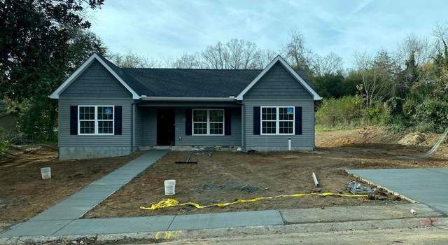 Photo of 125 Wellington Cir, Oak Ridge, TN 37830