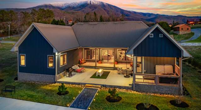 Photo of 3310 Cove Meadows Dr Dr, Sevierville, TN 37862