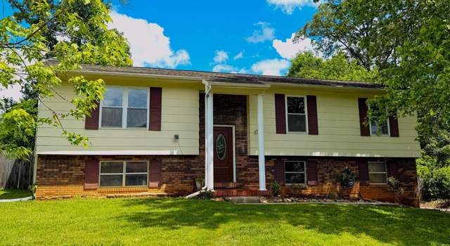 Photo of 11043 Concord Woods Dr, Knoxville, TN 37934