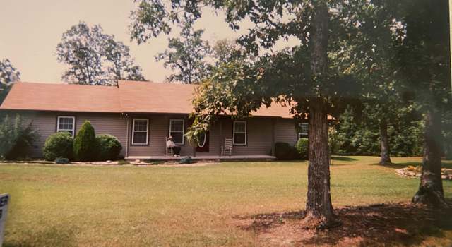Photo of 605 Hayes Rd, Crossville, TN 38555