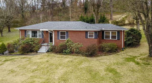 Photo of 704 Barclay Dr, Knoxville, TN 37920