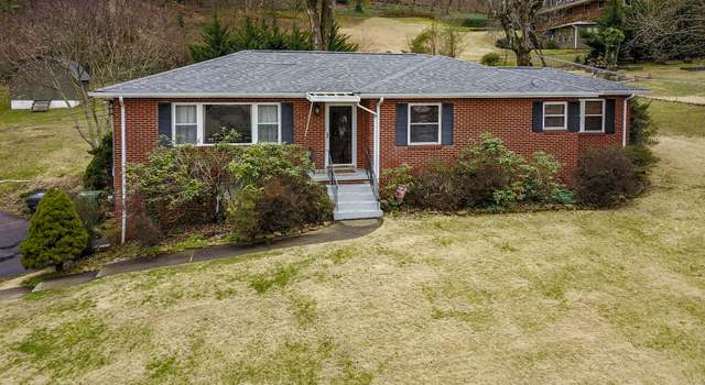 Photo of 704 Barclay Dr, Knoxville, TN 37920