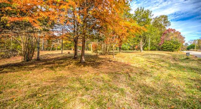 Photo of 136 Oak Grove Rd, Loudon, TN 37774