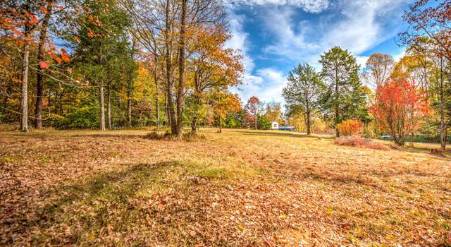 Photo of 136 Oak Grove Rd, Loudon, TN 37774