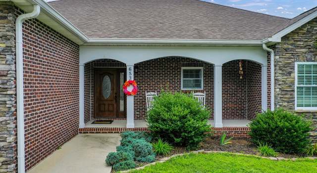 Photo of 653 Berrywood Dr, Maryville, TN 37801