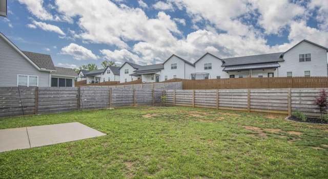 Photo of 1556 Cherokee Landing Dr, Knoxville, TN 37920