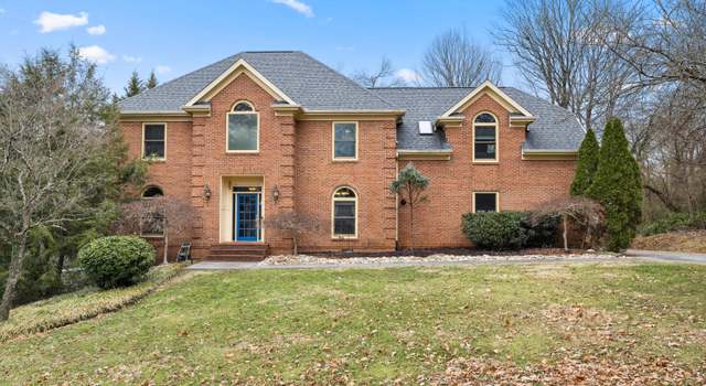 Photo of 7226 Canmore Ln, Knoxville, TN 37919