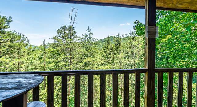 Photo of 2023 Lones Branch Ln, Sevierville, TN 37876