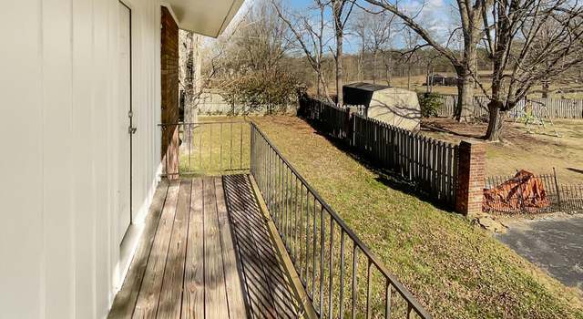 Photo of 616 E Grinnell Cir, Knoxville, TN 37924