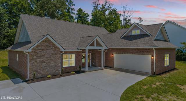 Photo of 2049 Old Hickory Ln, Lenoir City, TN 37772