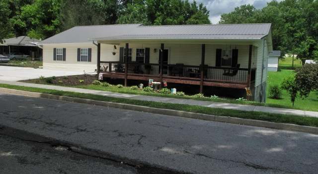 Photo of 603 E Beech St, Lafollette, TN 37766
