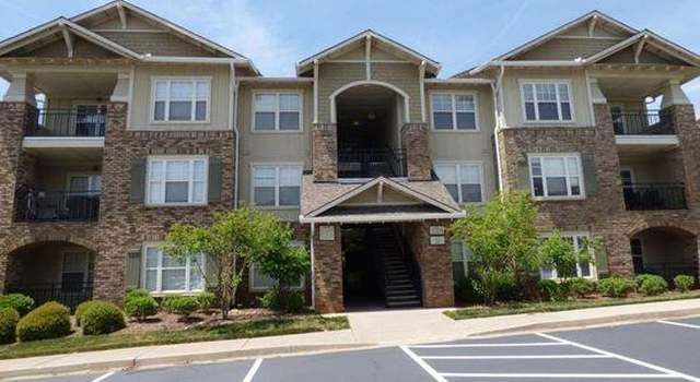 Photo of 3704 Spruce Ridge Way Apt 2001, Knoxville, TN 37920