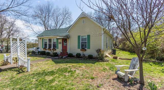 Photo of 488 Hiawassee Ave, Knoxville, TN 37917