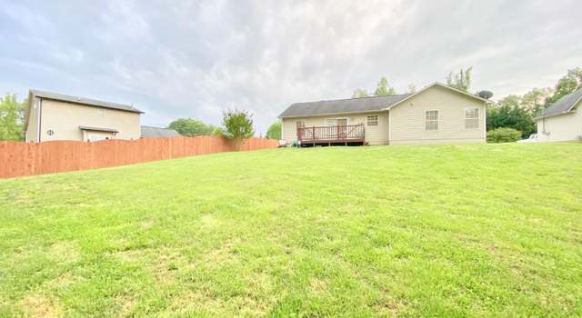 Photo of 2335 Cripple Oak Ln, Powell, TN 37849