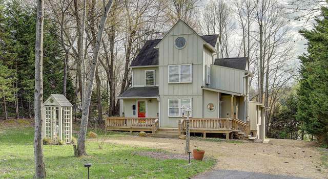 Photo of 217 Dogwood Ln, Johnson City, TN 37604