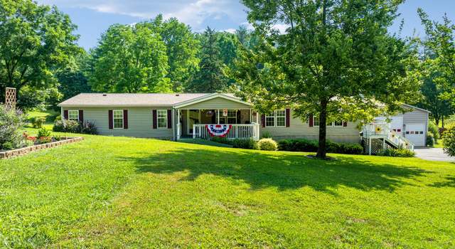 Photo of 741 E Millers Cove Rd, Walland, TN 37886
