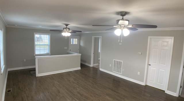 Photo of 607 Kingston St, Lenoir City, TN 37771