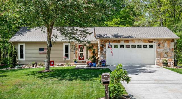 Photo of 123 Pomeroy Dr, Crossville, TN 38558