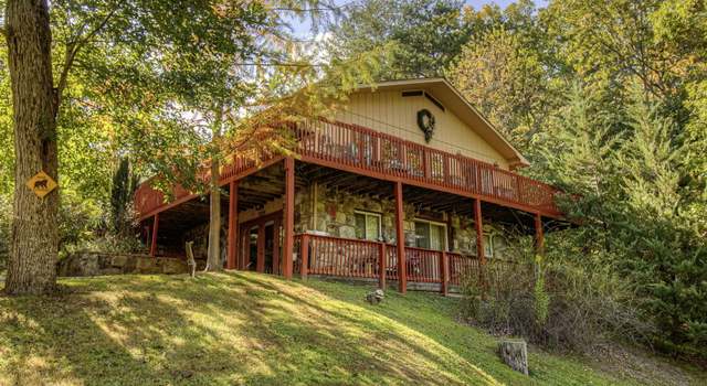 Photo of 2914 Easy St, Sevierville, TN 37862